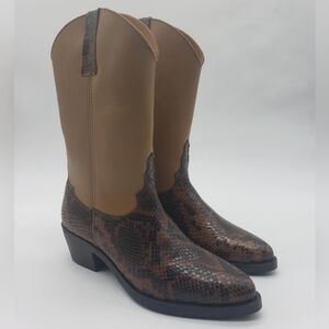498- Western Women's Boots Made In Portugal Size 6.5  NWT